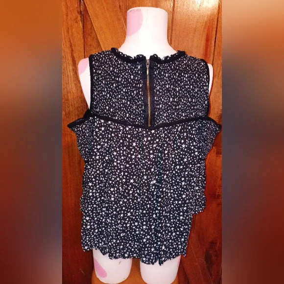 🆓 With $25 Dollar Purchase! Xhilaration top - Picture 2 of 6